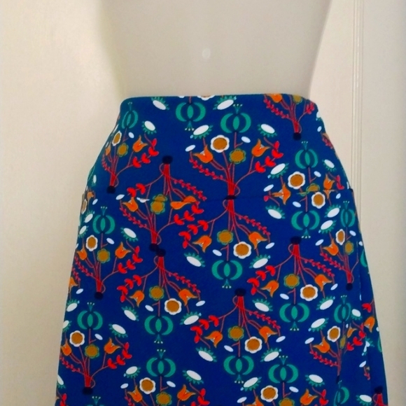 LuLaRoe fold over top skirt - Picture 3 of 7